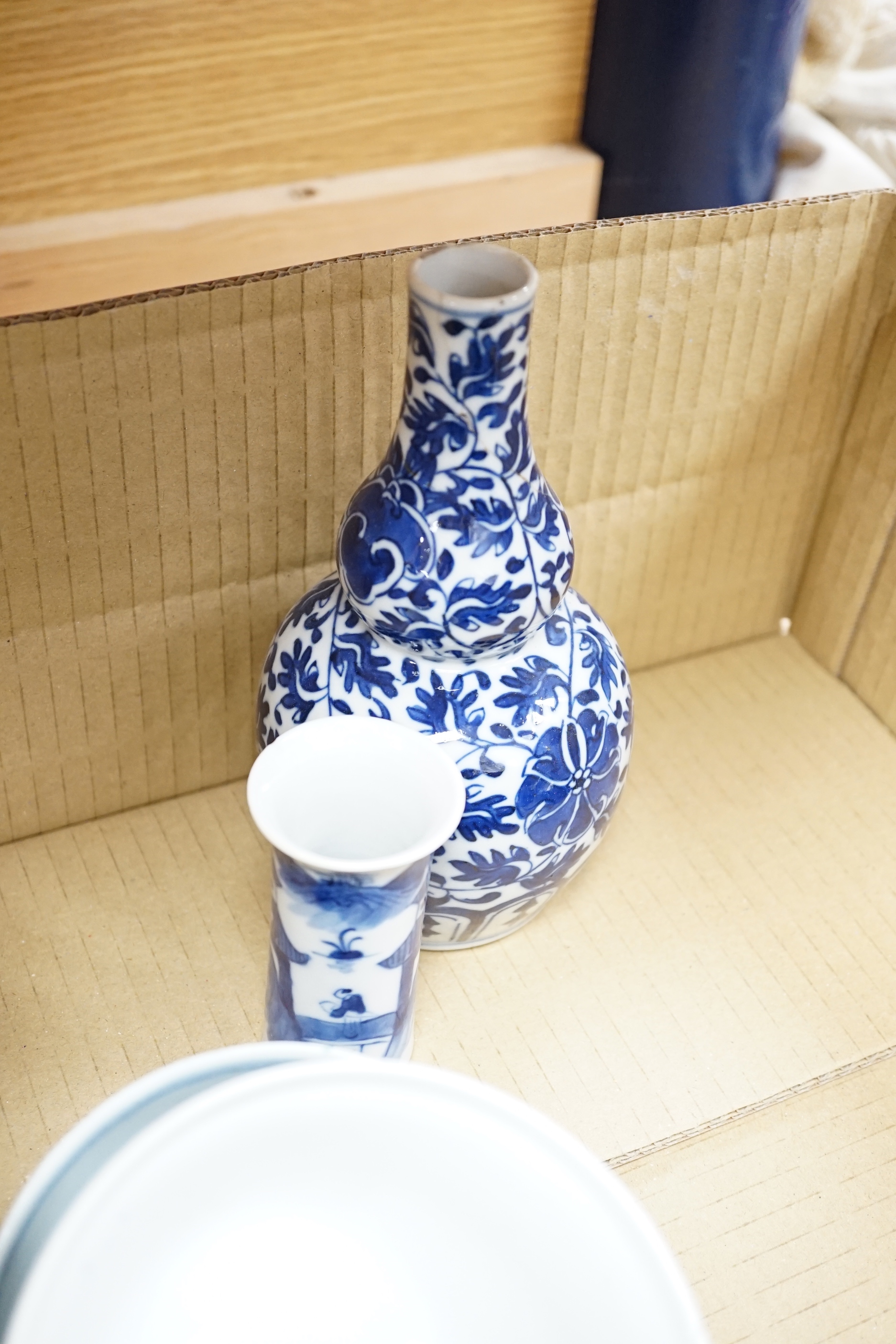 A group of 19th/20th century Chinese, Japanese and European ceramics blue and white porcelain vases, bowls and dishes, (24)